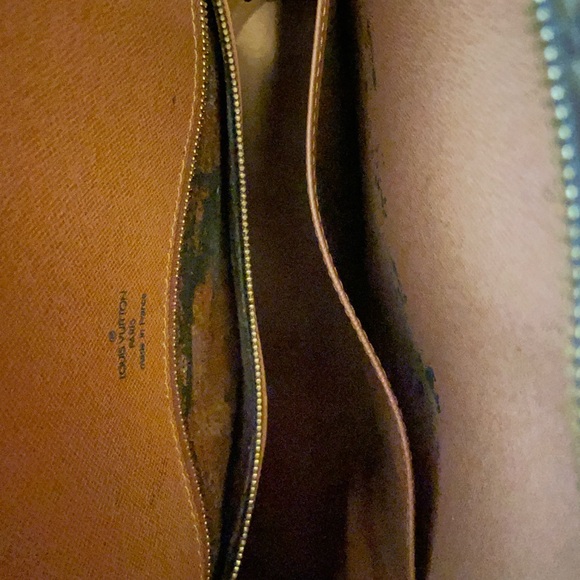 Louis Vuitton Monogram Tote Bag - Picture 2 of 6